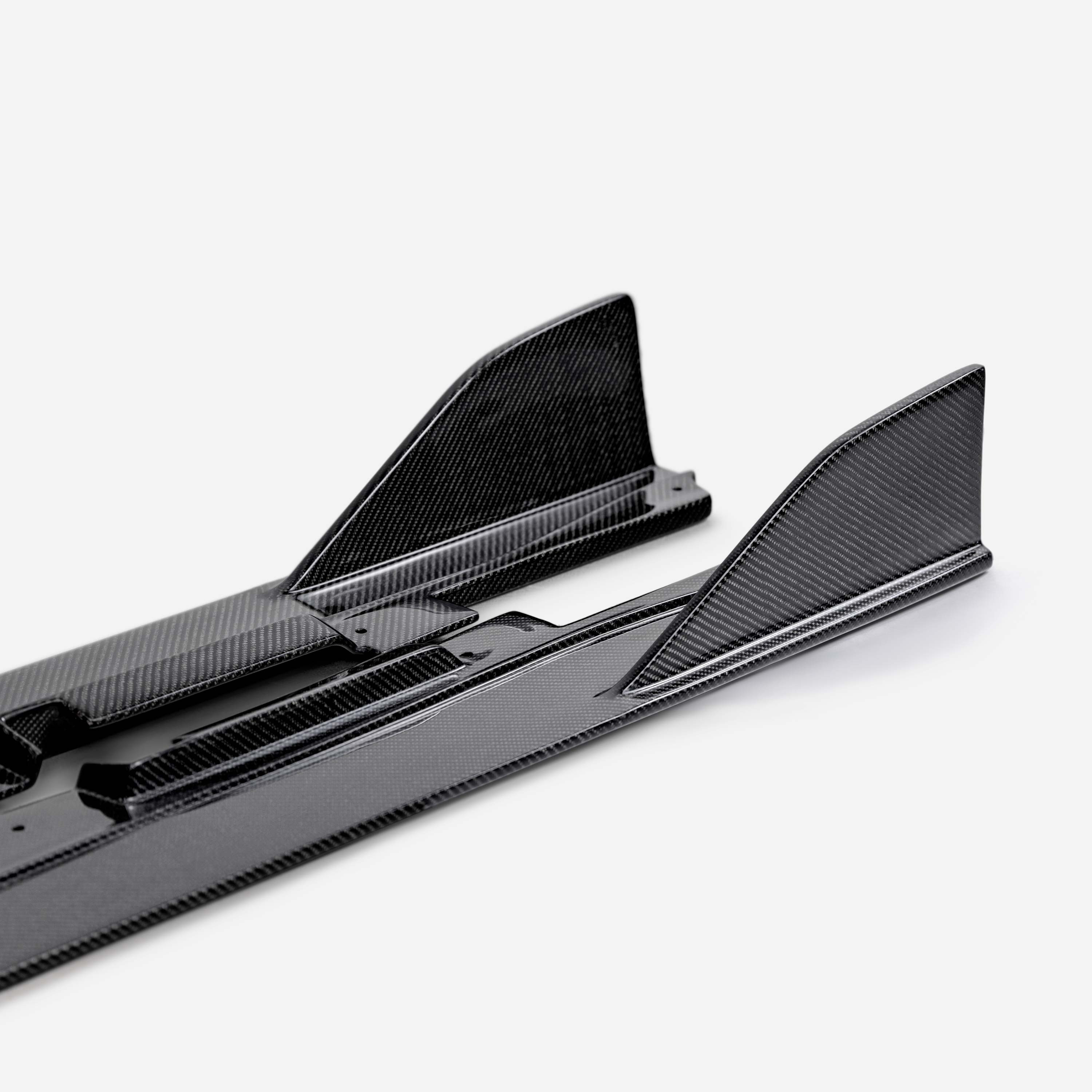 Seibon 2022 Nissan Frontier MB-Style Carbon Bedsides Fibers Pair (2in rise 4in Wider)
