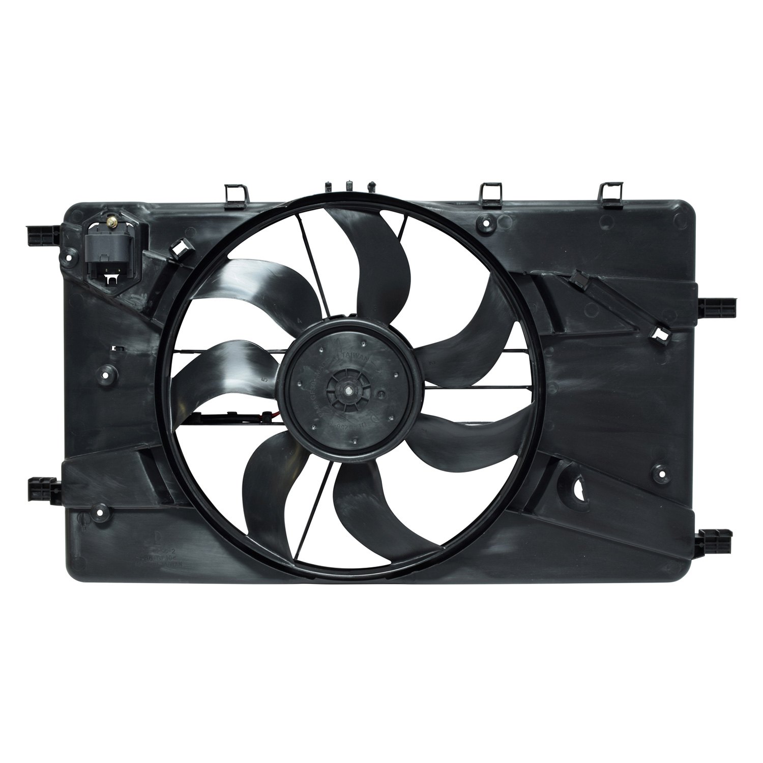 UAC® Chevy Cruze 2014 Dual Radiator and Condenser Fan Assembly