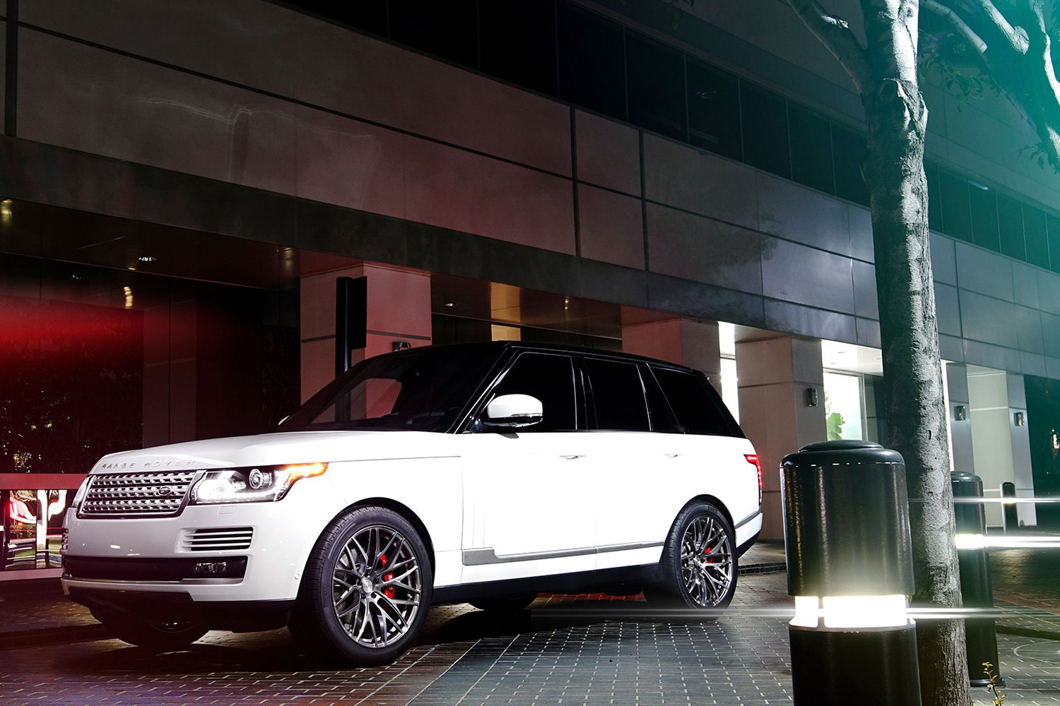 Big range. Hot Wheels range Rover Sport.