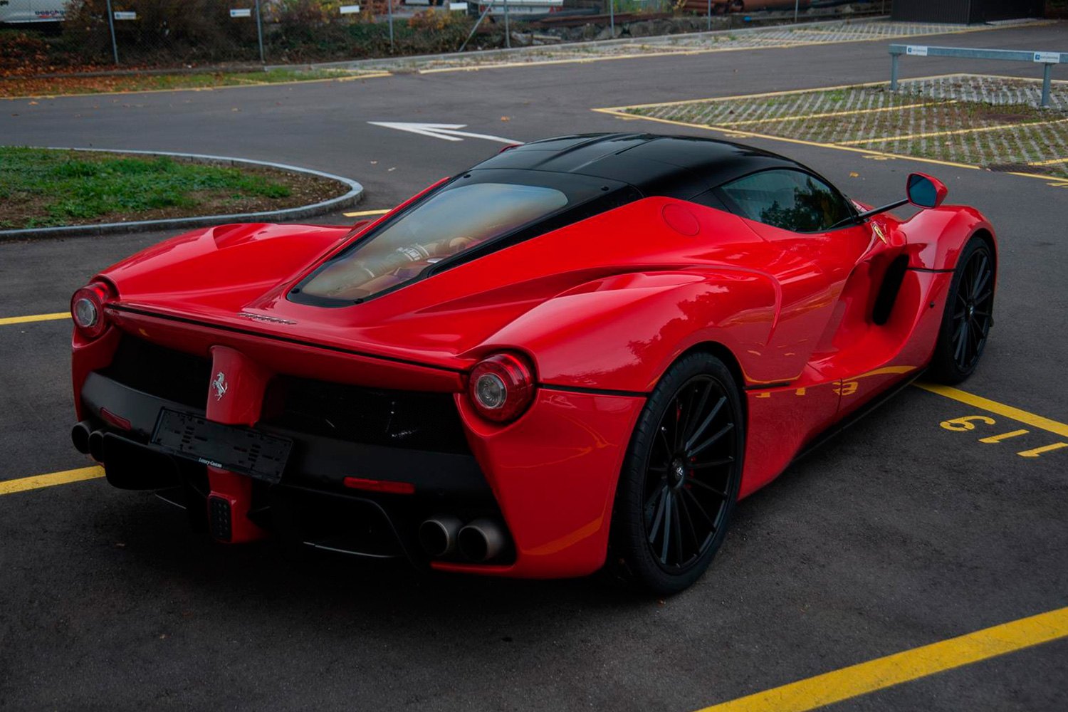 Ferrari LAFERRARI зеленая