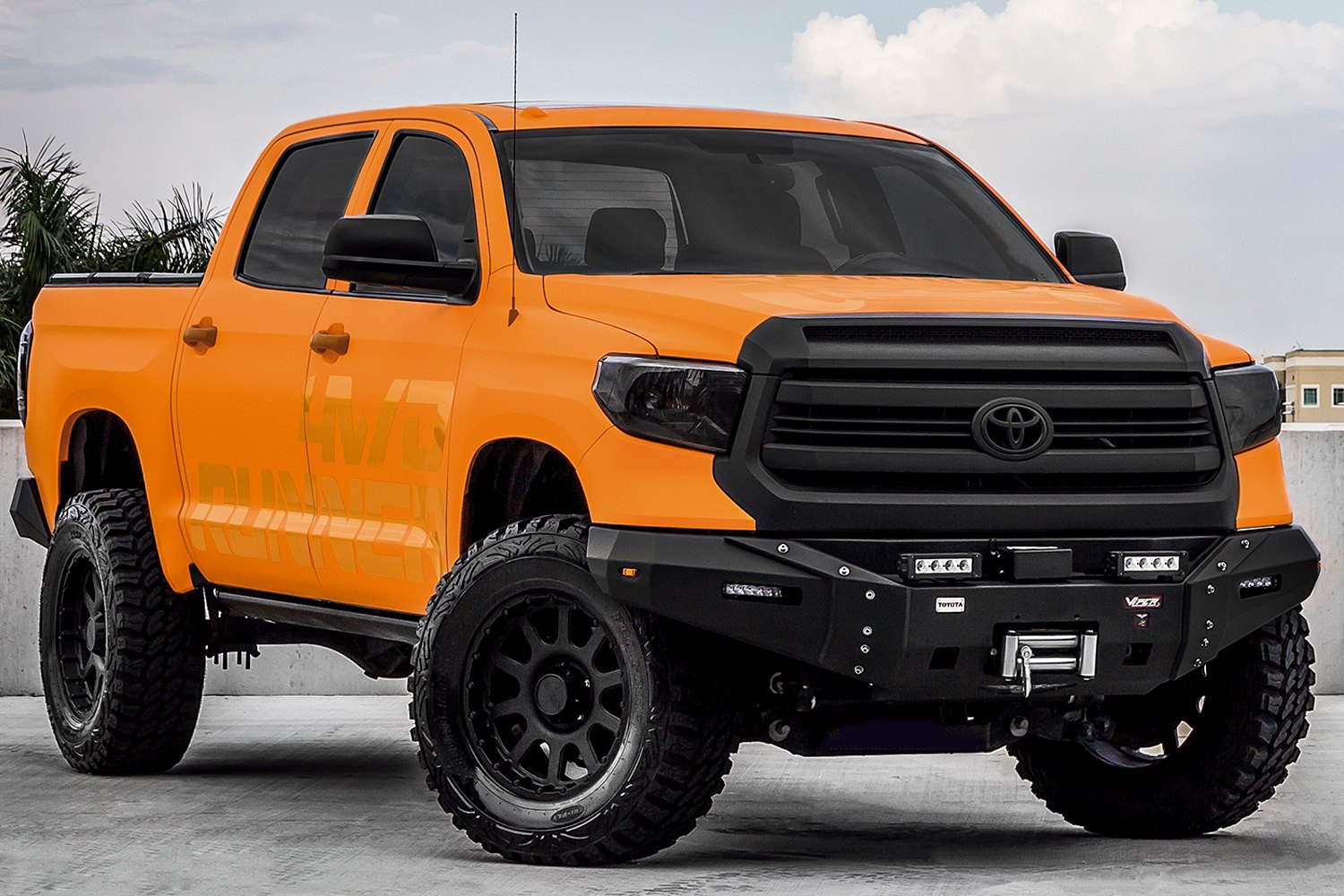 Тундра редуктор. Toyota Tundra 2020 Tuning. Тойота тундра 6 на 6. Тойота тундра желтая. Toyota Tundra на гусеницах.