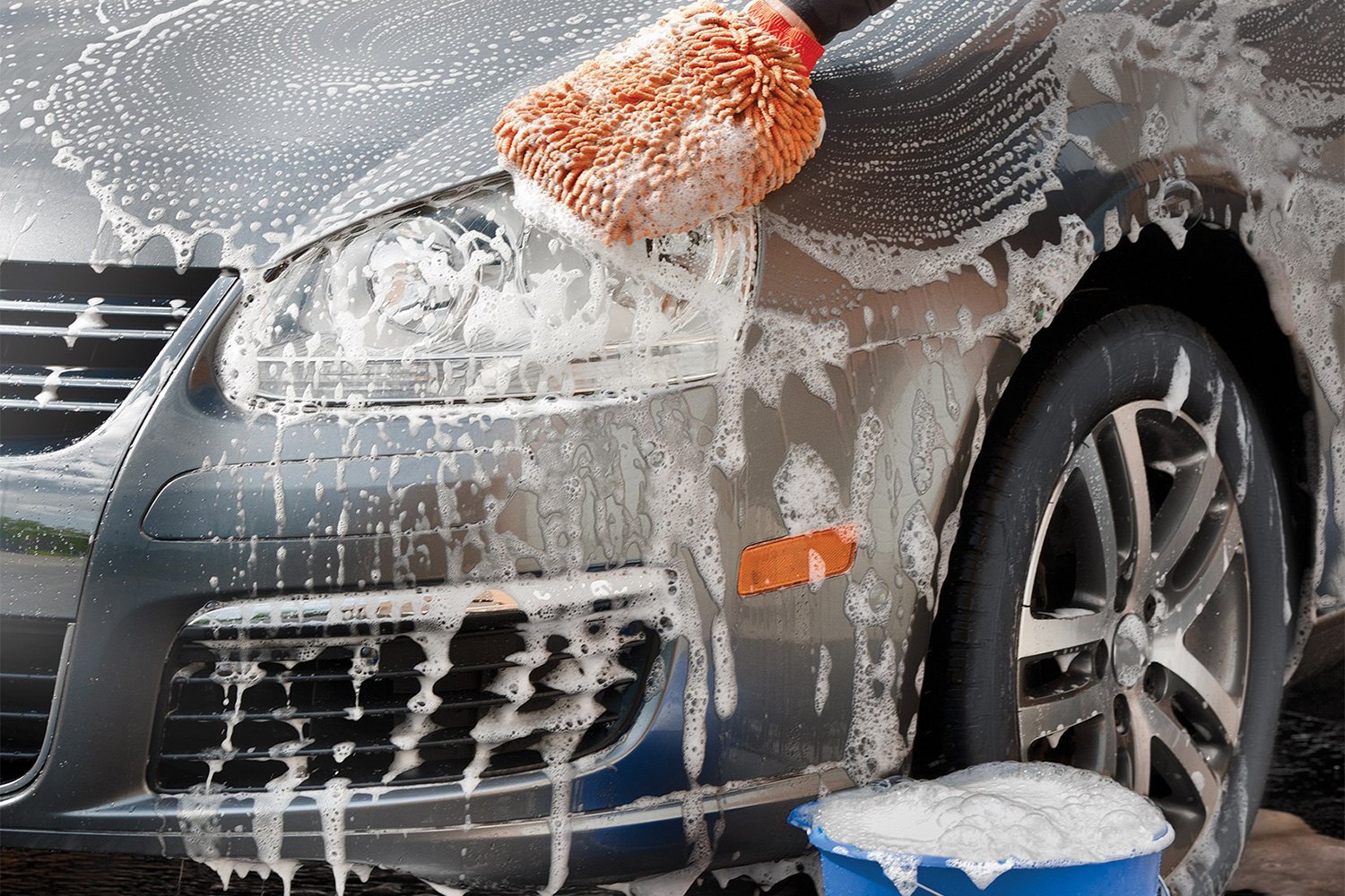 Помыть автомобиль